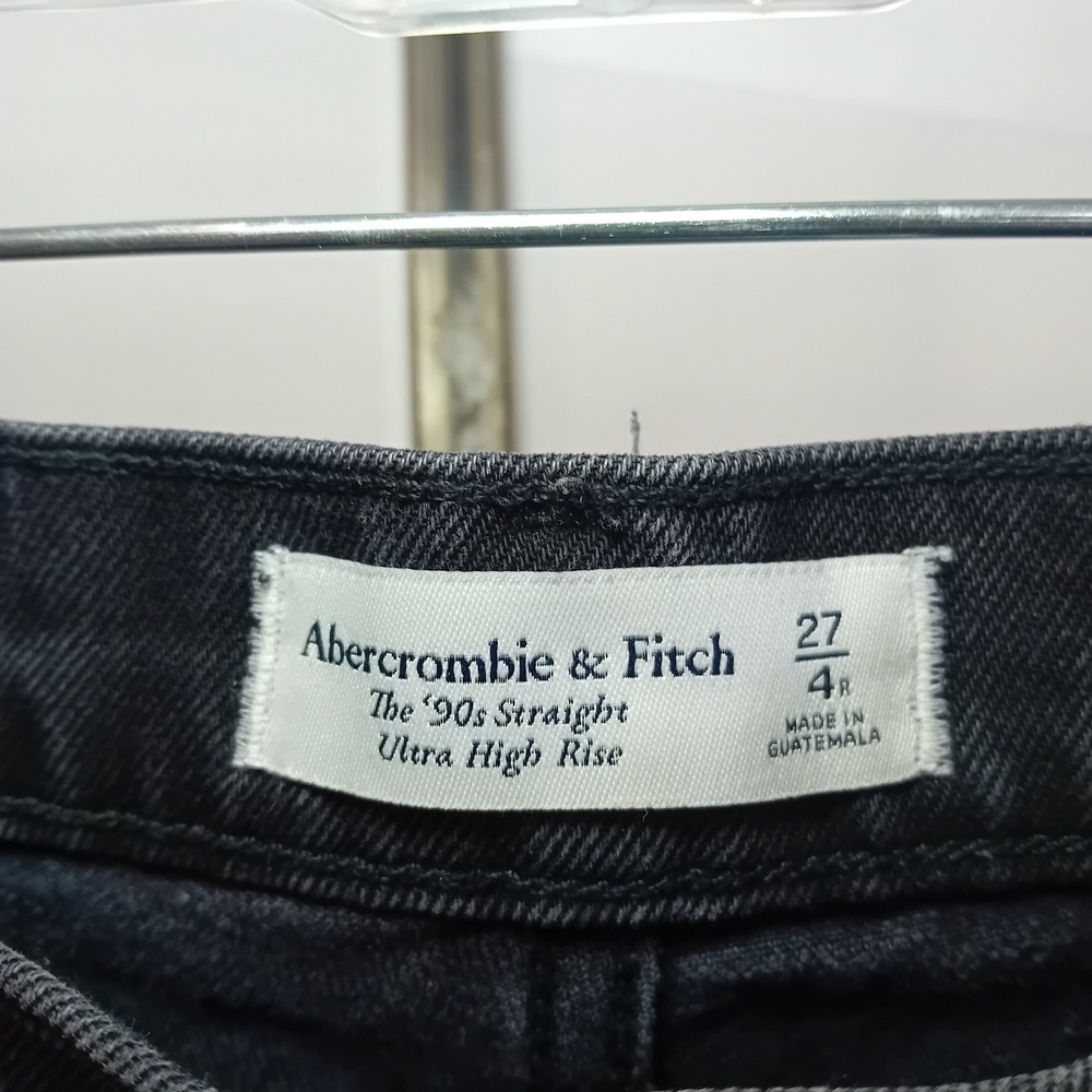 Abercrombie & Fitch Women's 90s Straight Jeans Ultra High Rise Black Wash 27/4R - Picture 15 of 16